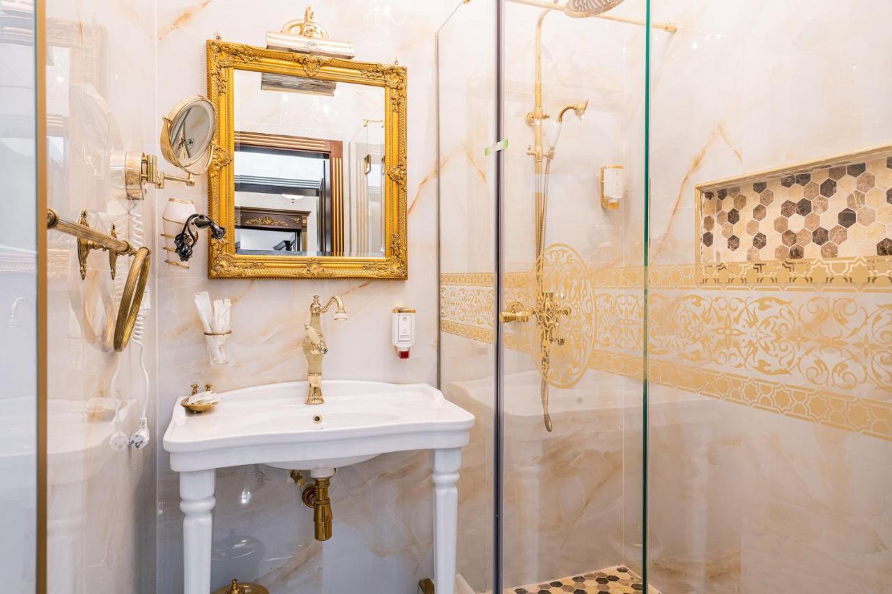 Private Museum With Antique Decor