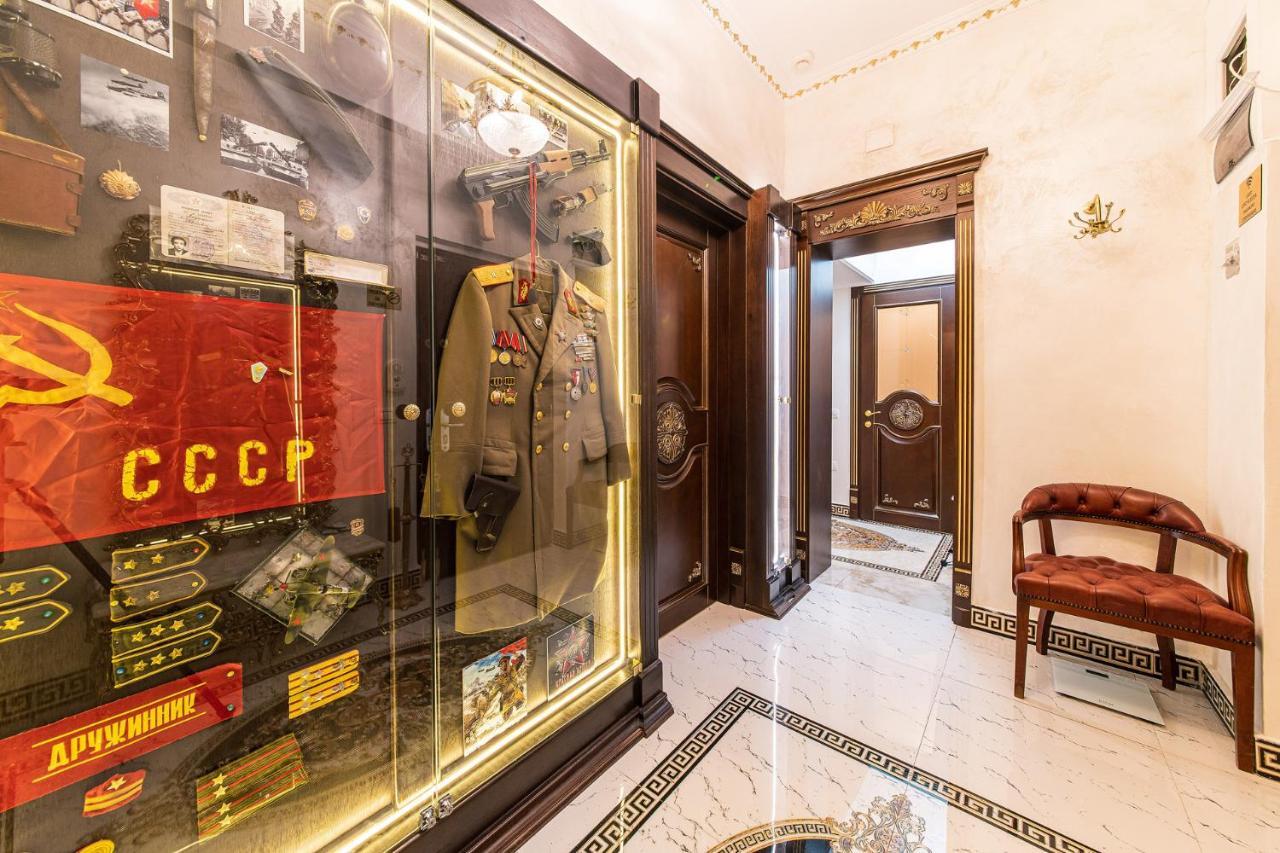 Private Museum With Antique Decor דירה בוקרשט